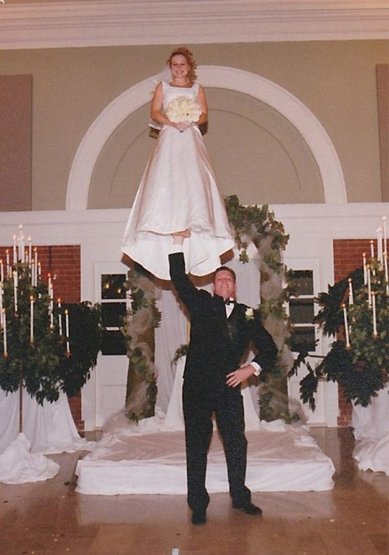 "Ovo je vjenčanje moje sestrične. Upoznali su se u kampu za navijačice."