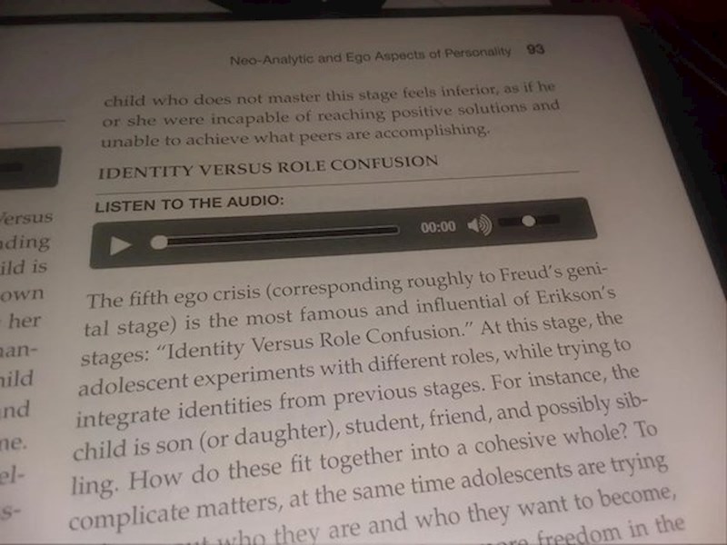 Poslušajte audio u ovoj knjizi