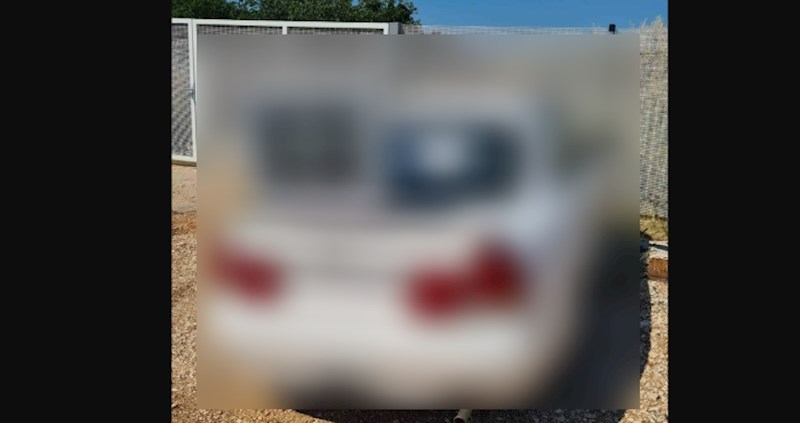 Fotka automobila iz Dalmacije je pravi hit: Parking senzori straga, najnovija generacija