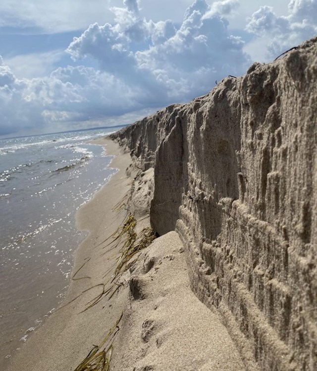 Pijesak na obali
