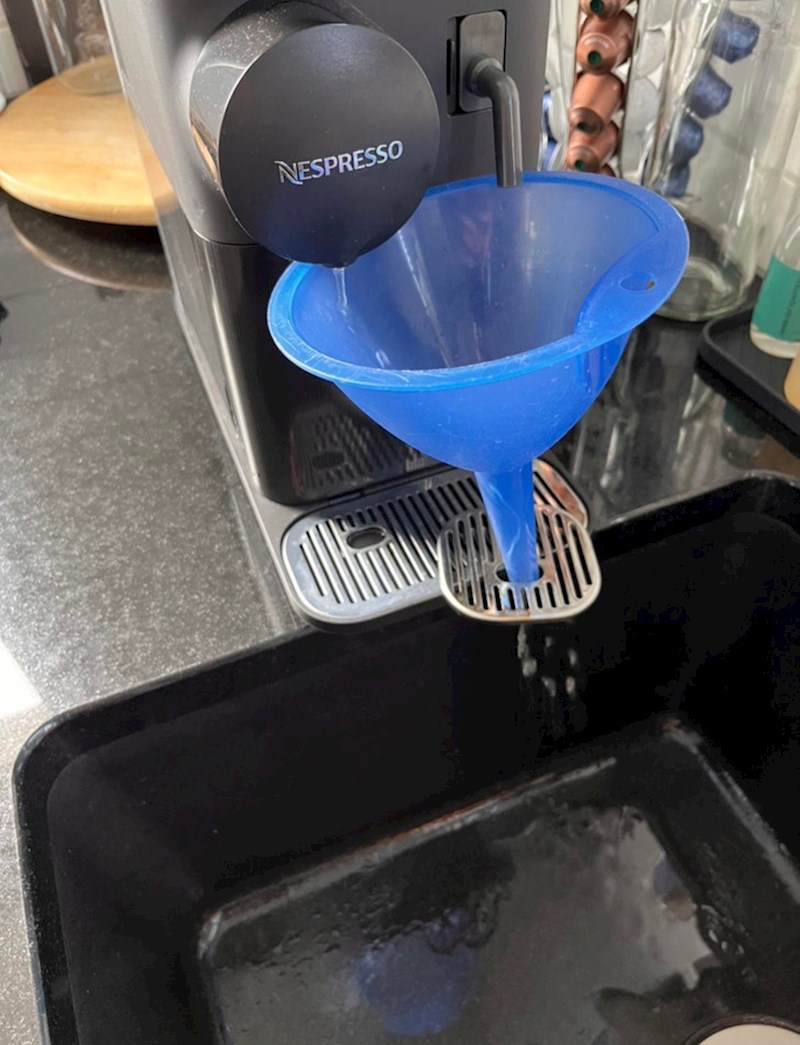 Sada voda za čišćenje otječe ravno u sudoper