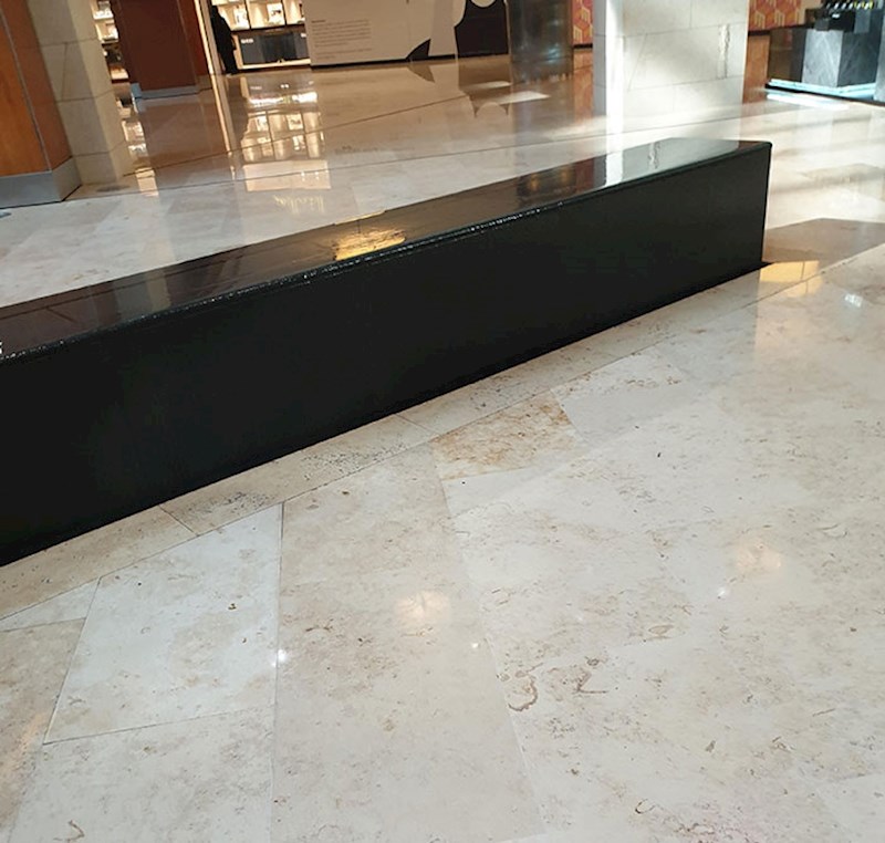 Fontana u shopping centru izgleda kao savršeno mjesto za sjesti