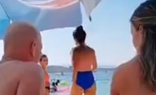 Viralna snimka s plaže u Makarskoj: Ona je htjela romantični trenutak, a on...