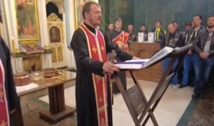 Svećenik iz Srbije je hit, ljudi ne vjeruju što je sve izgovorio na misi