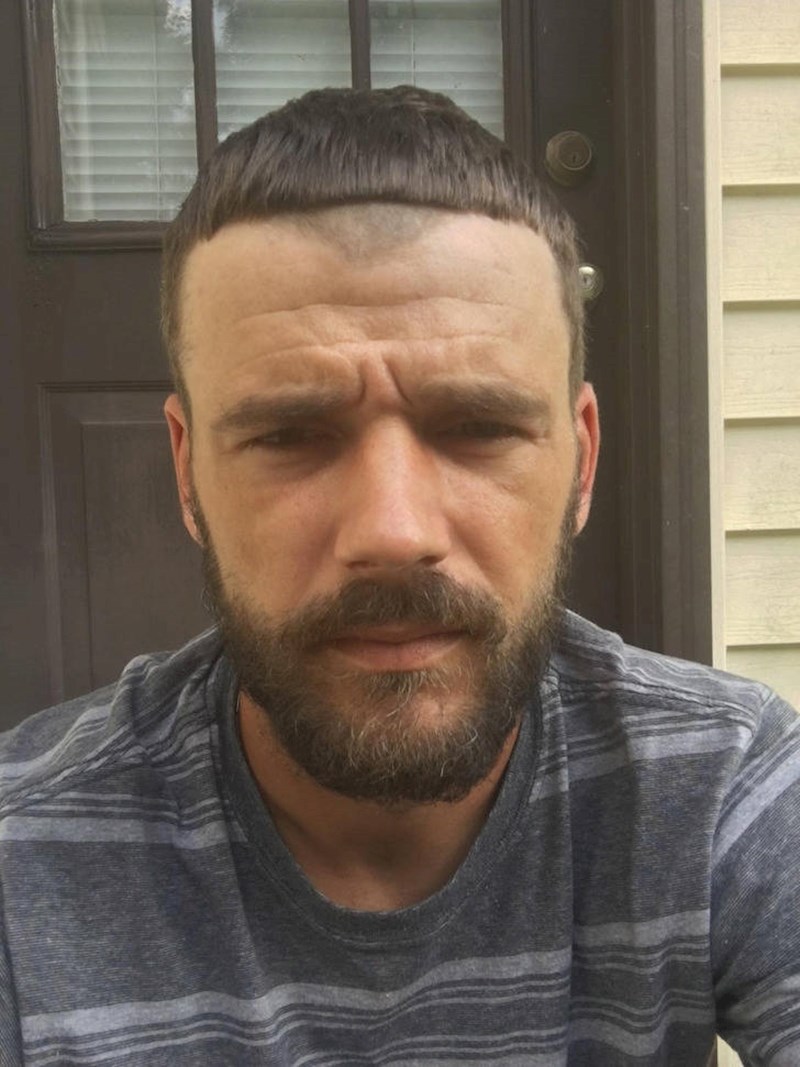 Rekao je da mu poravna frizuru