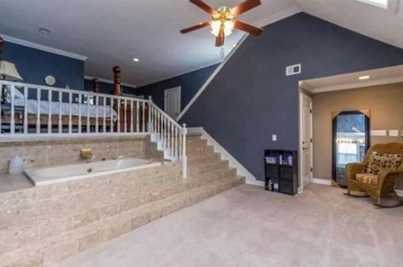 Ravno iz kreveta u kadu