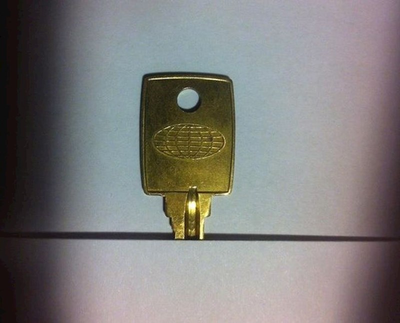 Djed mi je ostavio ovaj ključ, ne znam što otvara