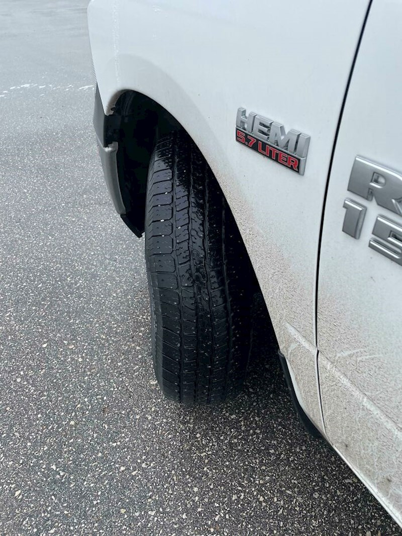 Dovezao ga "jer nešto nije u redu s gumom"