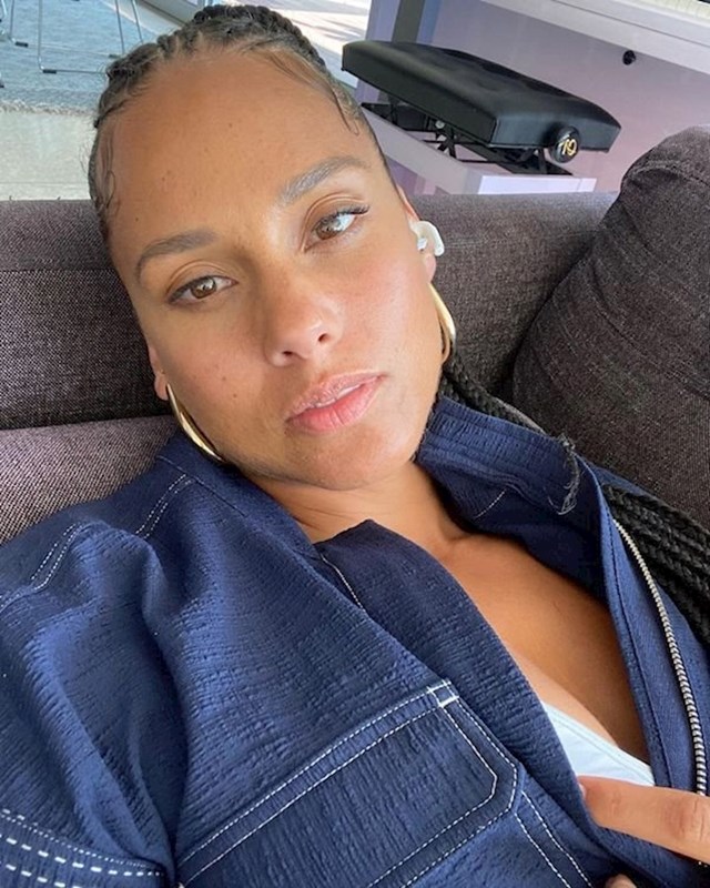 Alicia Keys - 40