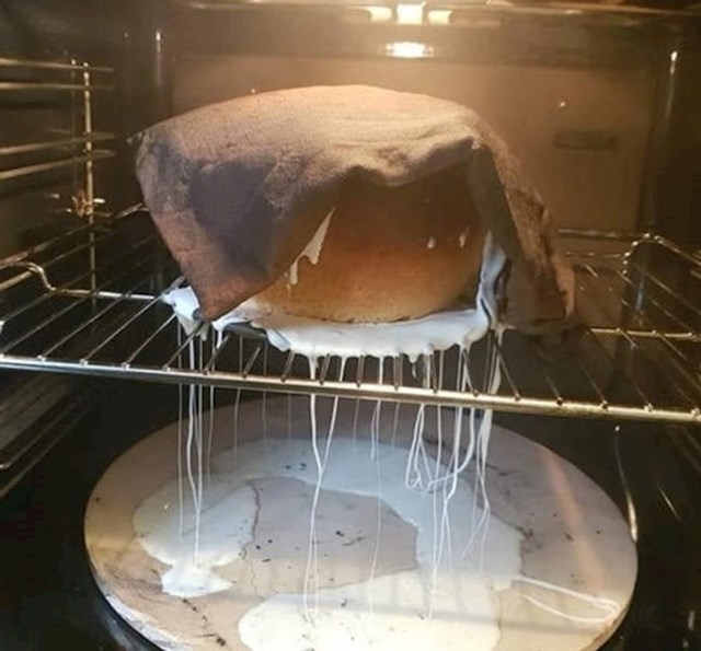 Pećnica je bila na previsokoj temperaturi za dizanje tijesta za pizzu