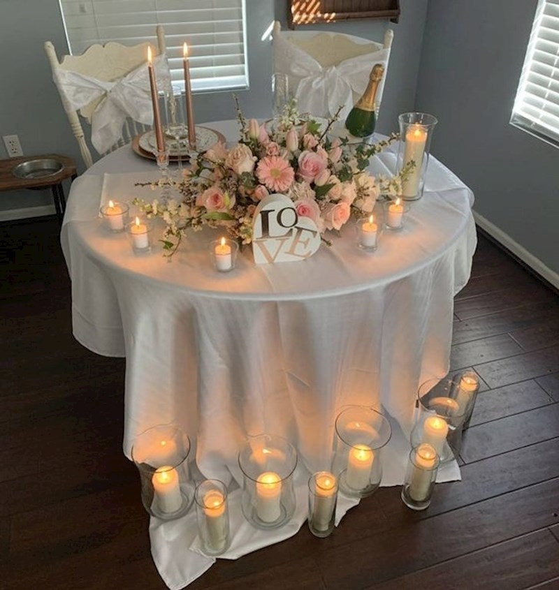 Danas je trebalo biti naše vjenčanje koje je zbog pandemije odgođeno, buduća svekrva nam je ovako uredila stol za ručak