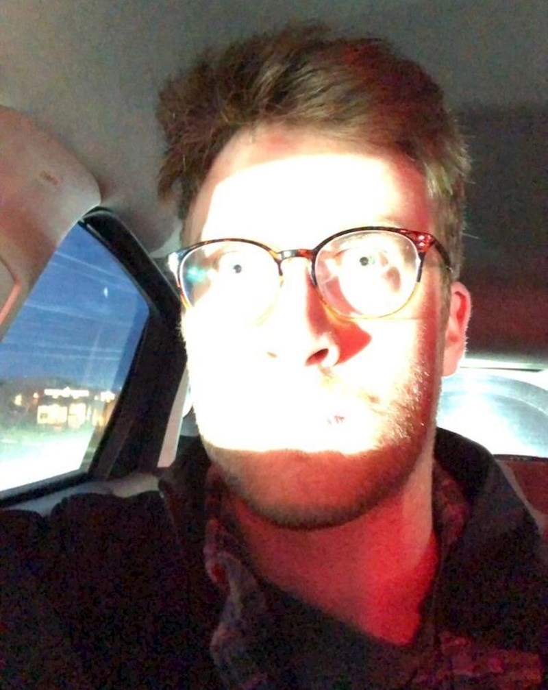 Auto nasuprot mene ne zna za kratka svjetla