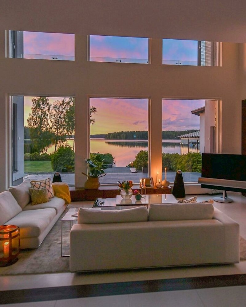 Kuća u Finskoj s pogledom na jezero