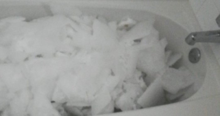Nestvarne scene iz SAD-a: Milijuni bez struje, ljudi kuhaju snijeg i pale namještaj da prežive