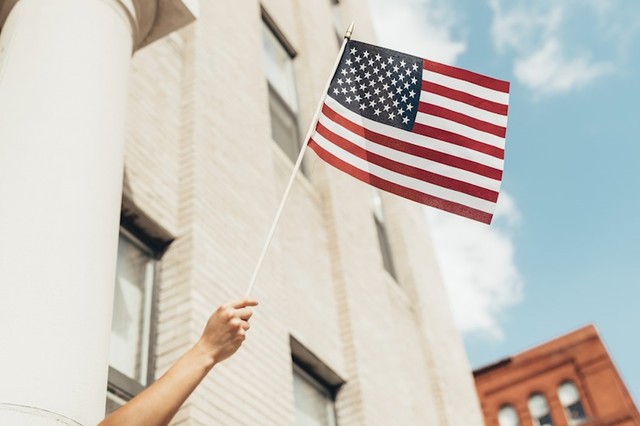 Automatsko pretpostavljanje da je svatko na internetu Amerikanac dok ne dokaže suprotno