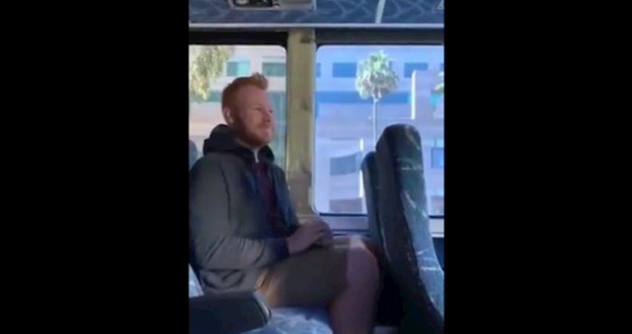 Tip je skužio genijalan trik kako uvijek u javnom prijevozu sjediti sam