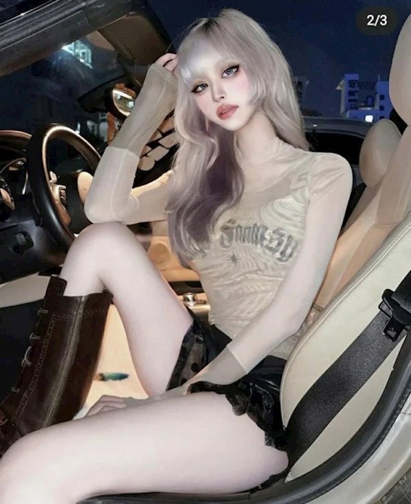 Ovdje je sve katastofa, ali ove noge različite debljine su nam favorit