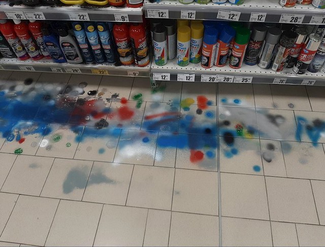 Ljudi ovako isprobavaju boje u spreju