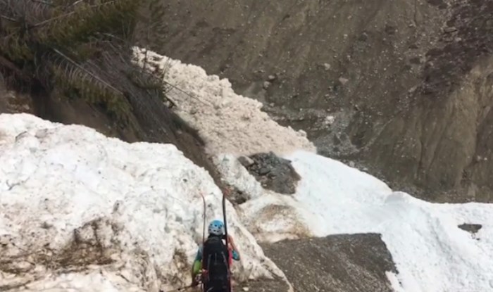 Planinari su uspjeli snimiti točan trenutak dolaska ogromne lavine, snimka je zastrašujuća