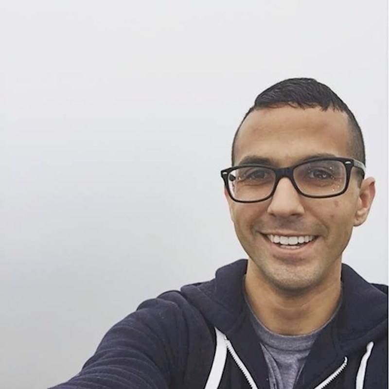 "Konačno sam posjetio Golden Gate most koji sam oduvijek htio vidjeti uživo. Evo, slikao sam se ispred njega (tu je negdje, iza magle)."