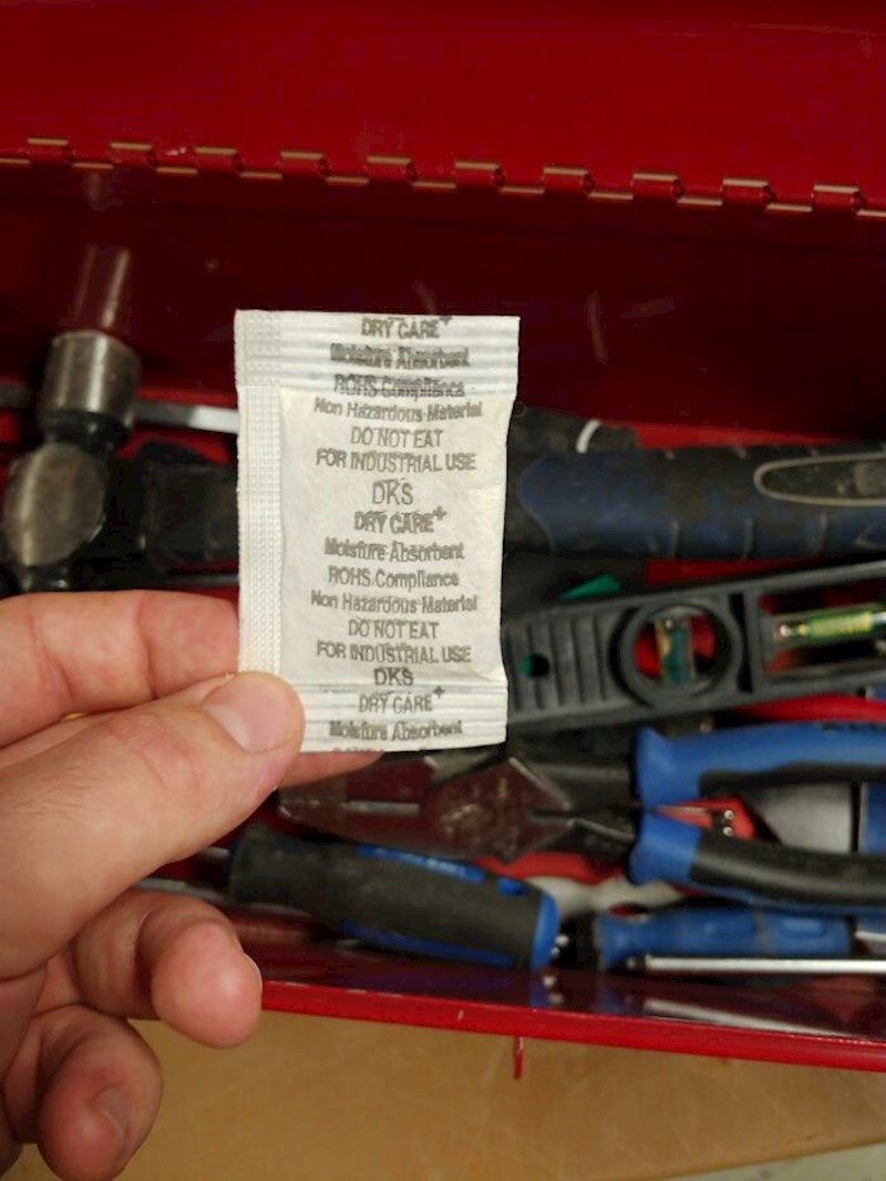 Ubacite silica gel u kutiju za alat i usporit ćete proces hrđanja