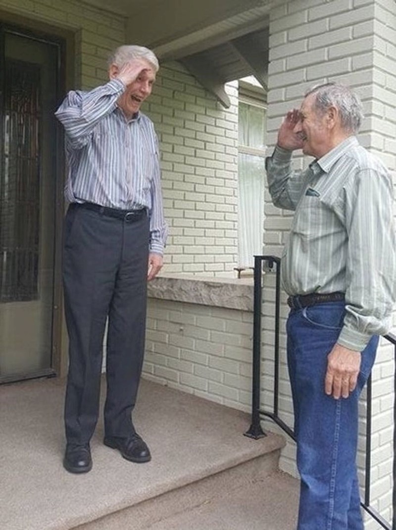 Moj djed se susreo sa svojim kolegom nakon mnogo godina