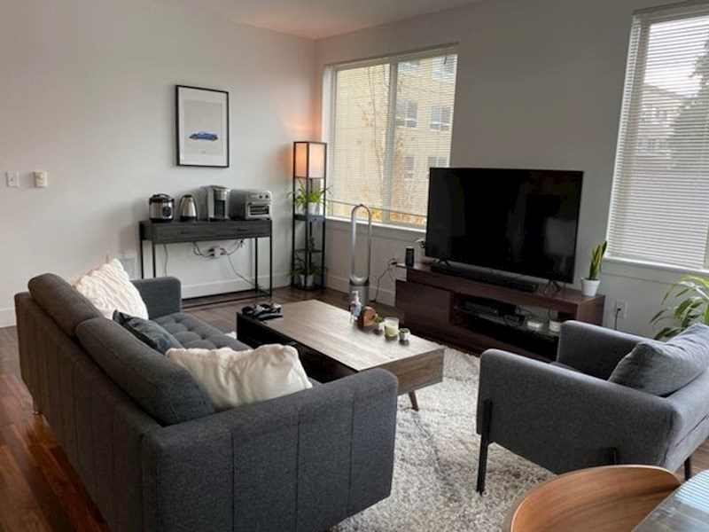 Ovako izgleda stan nakon prekida s curom, nema ništa žensko u njemu