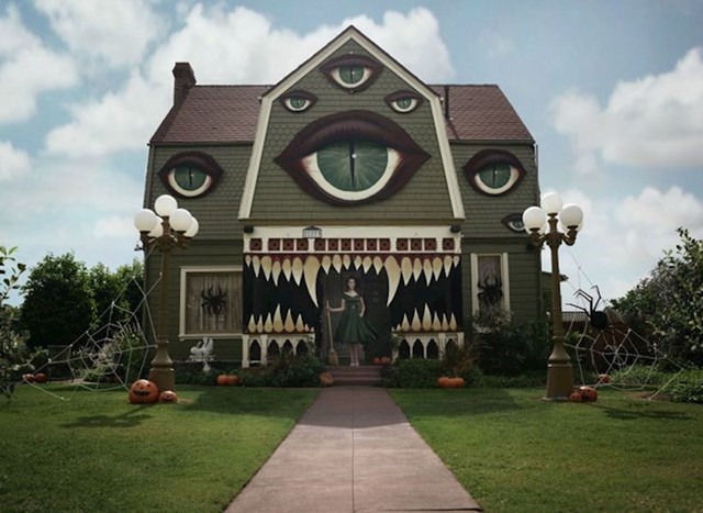 Uredio sam rodteljima kuću za Halloween