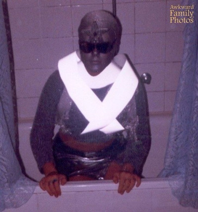 "Ima ih još nekoliko s bizarnim odjevnim kombinacijama, ali mislim da je ovo vjerojatno najgore od svega."