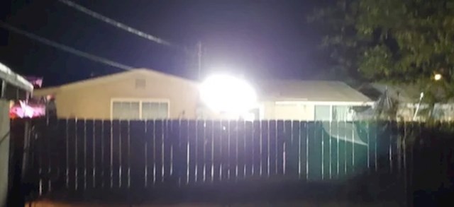 Susjed drži ovaj reflektor upaljen čitavu noć