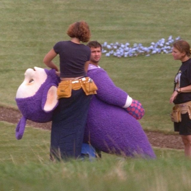 Iza scene Teletubbiesa