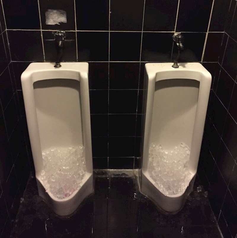 U Južnoj Koreji u pisoare stavljaju led