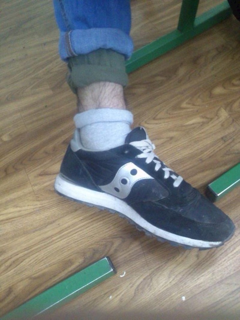 Pretpostavljamo da je i rukave na majici zavrnuo