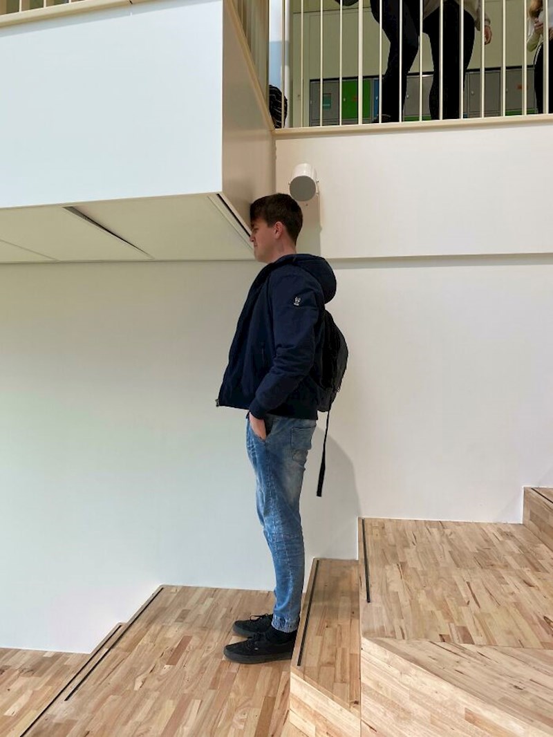 A što je najgore, ova škola je završena prije nekoliko mjeseci