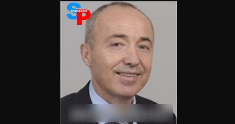 Netko je napravio meme Krstičevića kako čestita ekipi iz Možemo. Svi umiru od smijeha