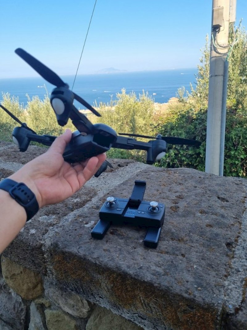 Penjao sam se sat vremena i shvatio da sam zaboravio baterije za dron