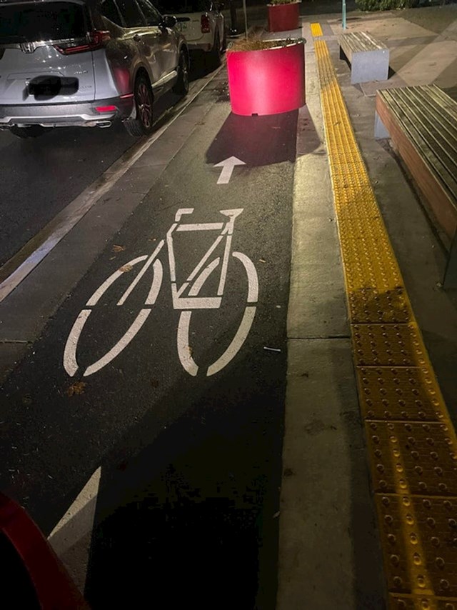 Još jedna genijalna biciklistička staza kojoj na putu stoji svijeće