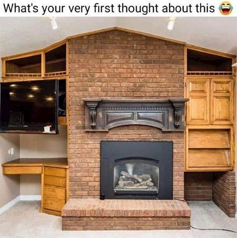 Zaboga jeste li ga mogli staviti na sredinu?