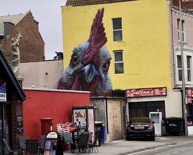 Ovaj grafit pijetla izgleda tako stvarno
