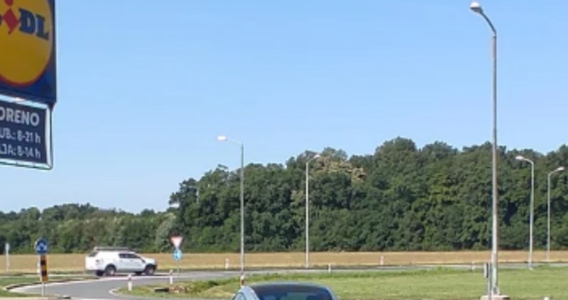 Ovu scenu iz Hrvatske zovu "najbezobraznijim parkingom ikad", pogledajte ga