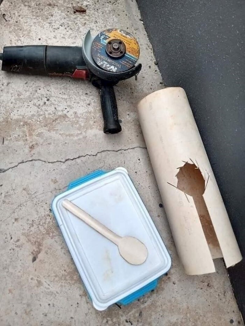 Zaboravio je ponijeti žlicu na posao pa ju je napravio