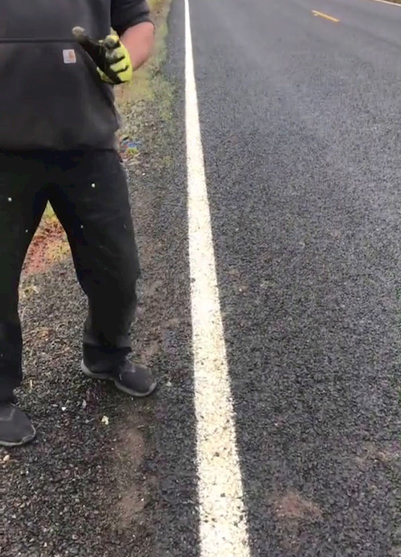 Savjet kad netko vozi prema vama s upaljenim dugim svjetlima