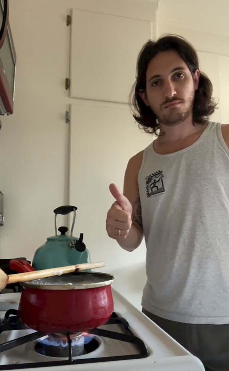 Stavite kuhaču preko lonca i neće prekipjeti