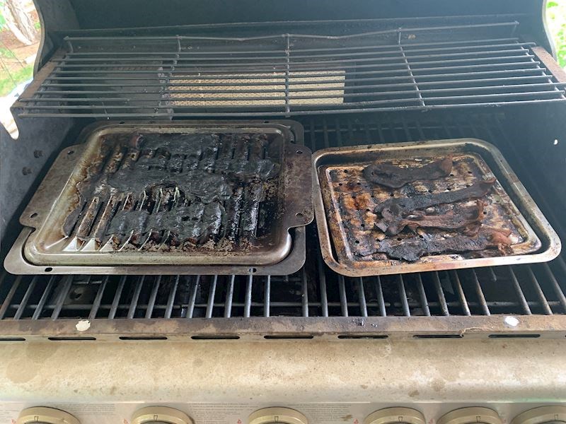 Zaboravio je da je upalio roštilj