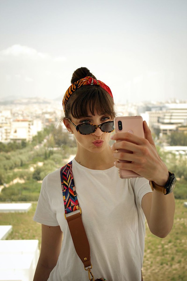Kad snimate selfie gledate u ekran, a ne u kameru