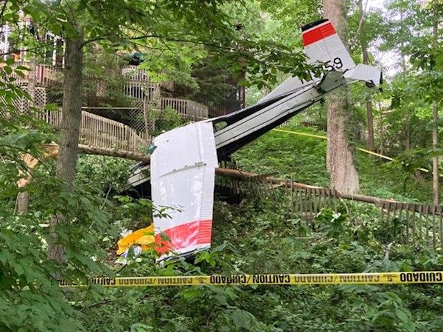 Prijatelju je avion sletio u dvorište, srećom bez ozlijeđenih