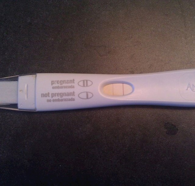 Podvalila sam suprugu stari test za trudnoću, skoro je dobio srčani