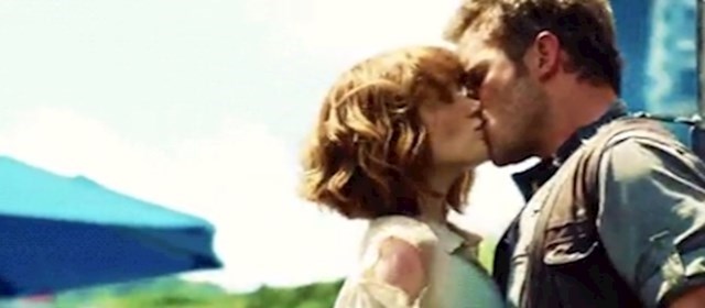 Chris Pratt i Bryce Dallas Howard u filmu Jurassic World (2015)