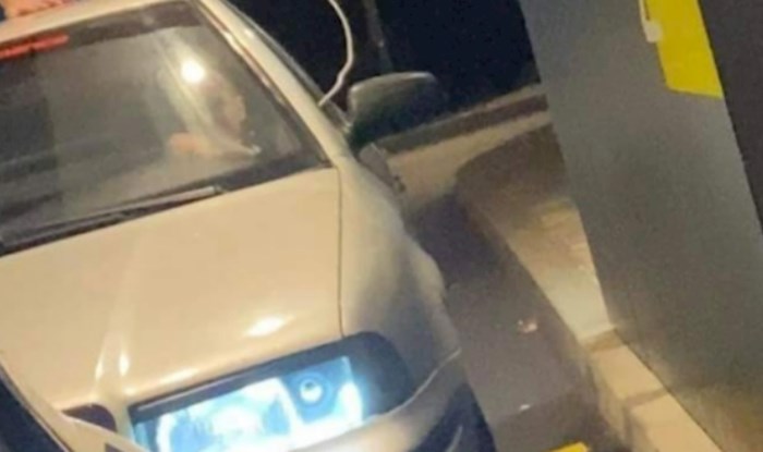 Netko je snimio nevjerojatnu scenu ispred restorana u Osijeku, priča iza ovog mora biti vrhunska!