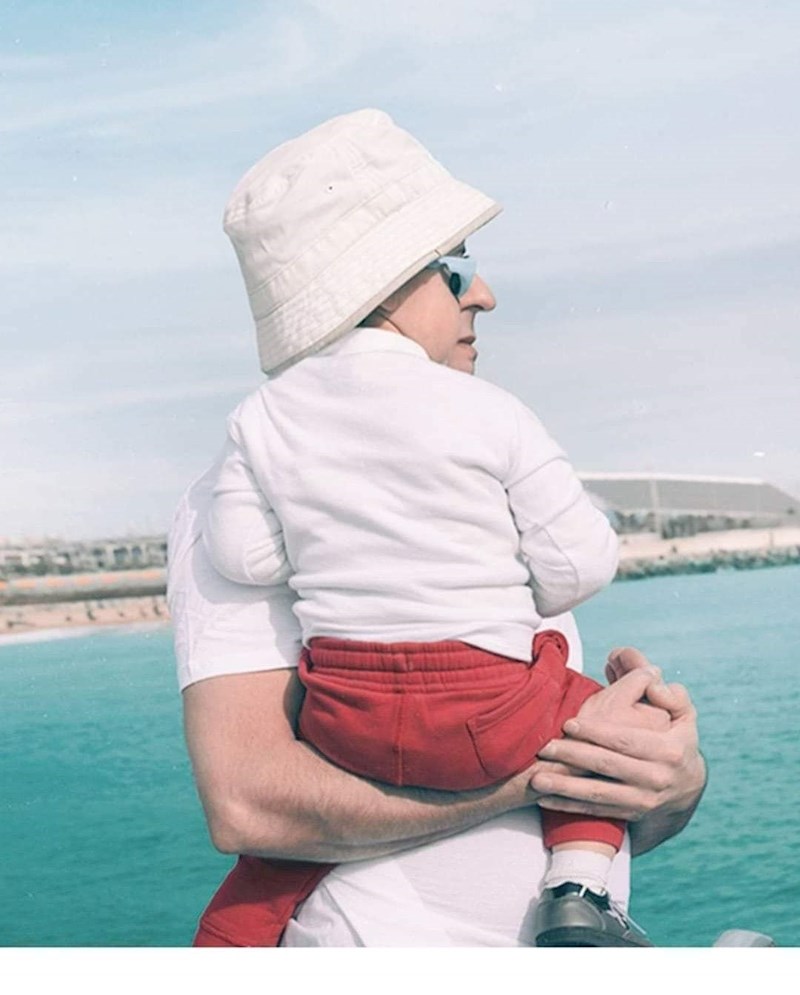 Što?! Uh, ipak dijete nema glavu odraslog čovjeka